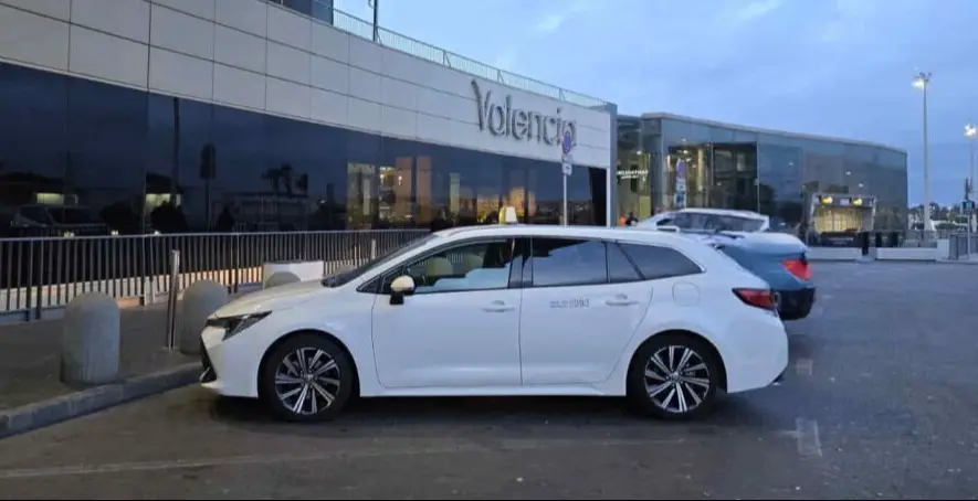 Privare taxi example used for our transfer services from Valencia airport