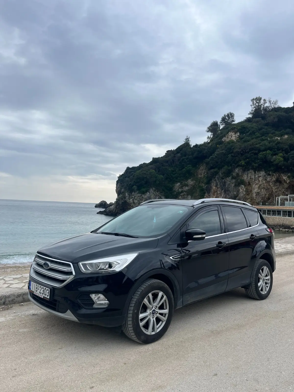 Suv for cheap transfers from Corfu airport 1-4 passengers