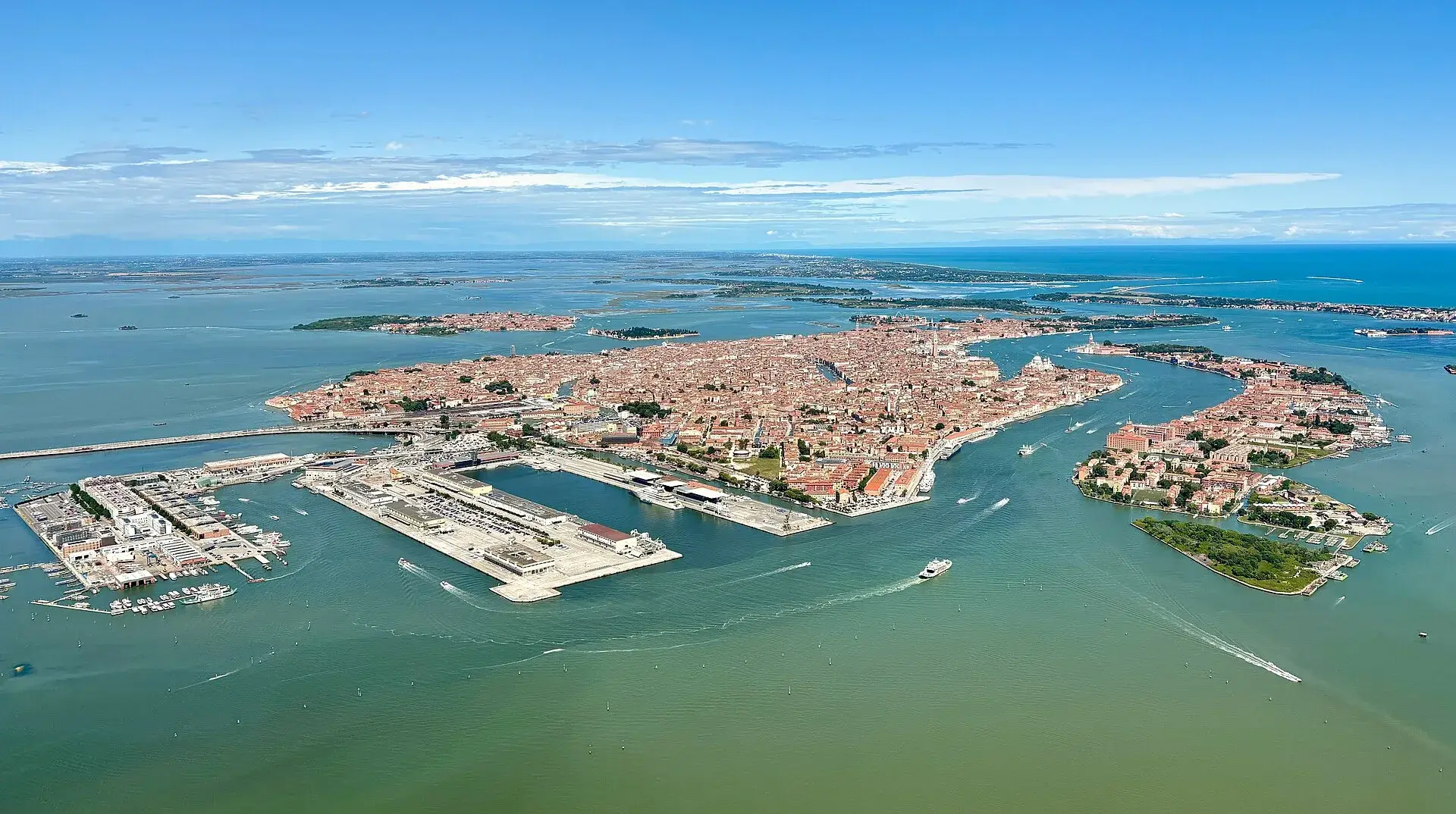 Taxi transfer from Bergamo Airport to Camping Bella Italia