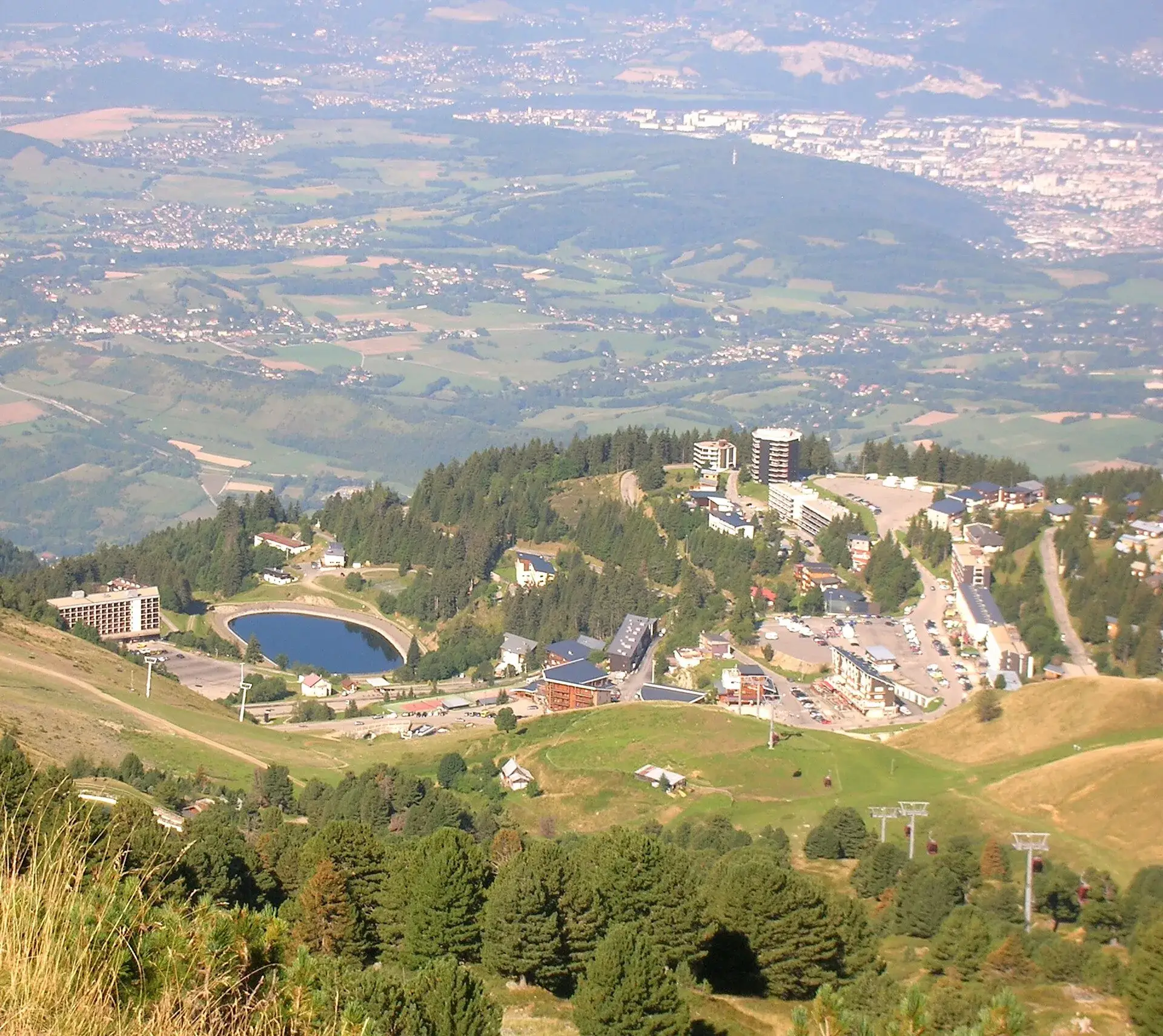 Taxi transfer from Grenoble Airport to Chamrousse