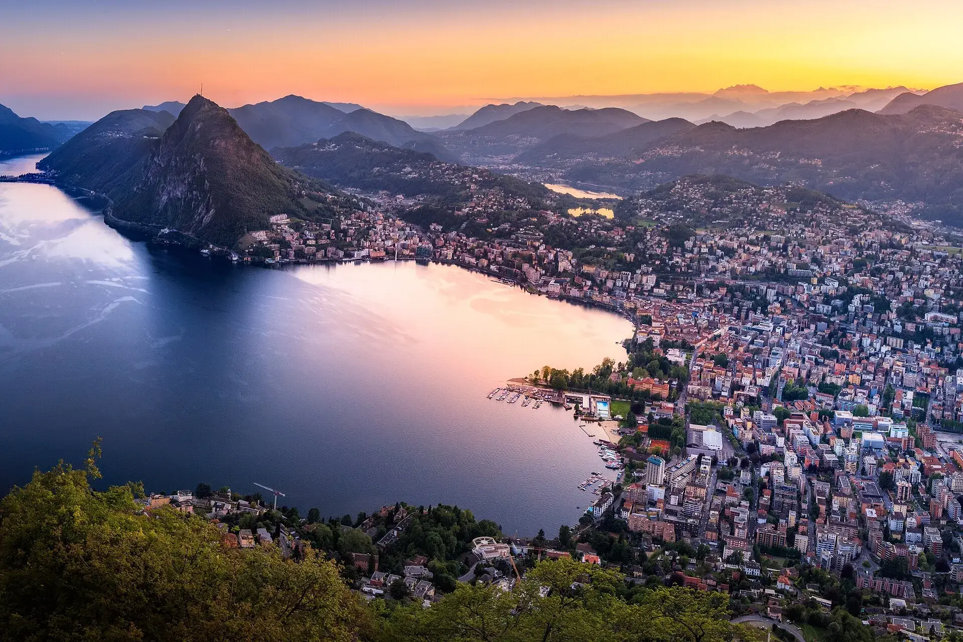 Taxi transfer from Milan Malpensa Airport to Lugano