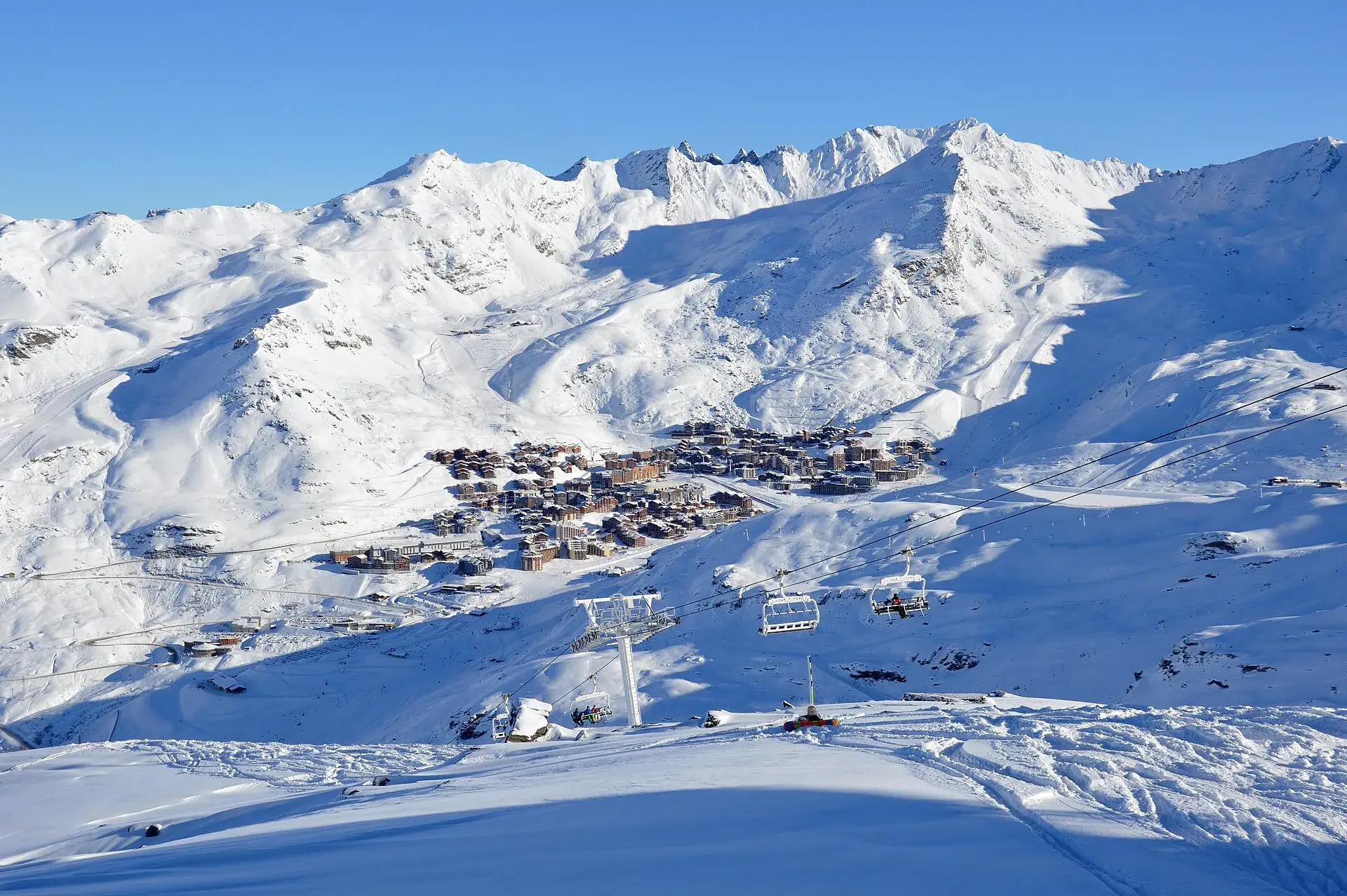 Taxi transfer from Grenoble Airport to Val Thorens