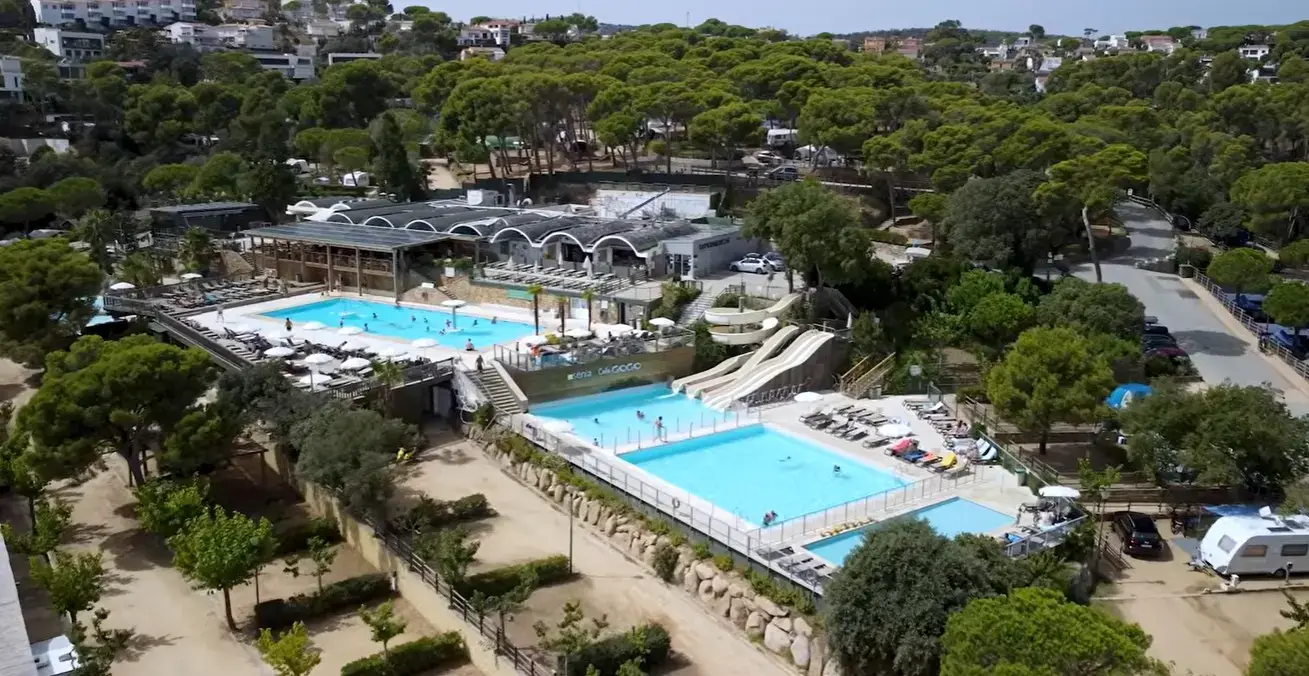 Fantastic swimming pools at Camping Cala Gogo, a popular holiday destination for Cheap Taxis private transfers from Girona Airport.