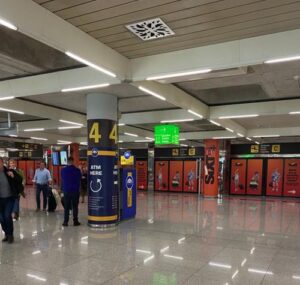 Palma Airport meeting point