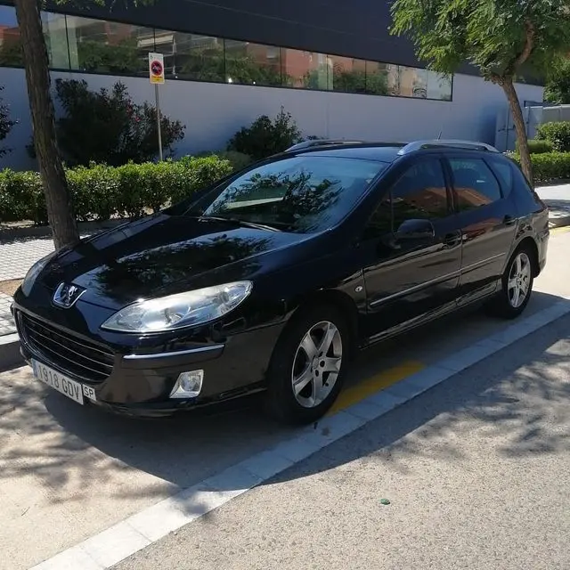Saloon car for our Reus taxi services